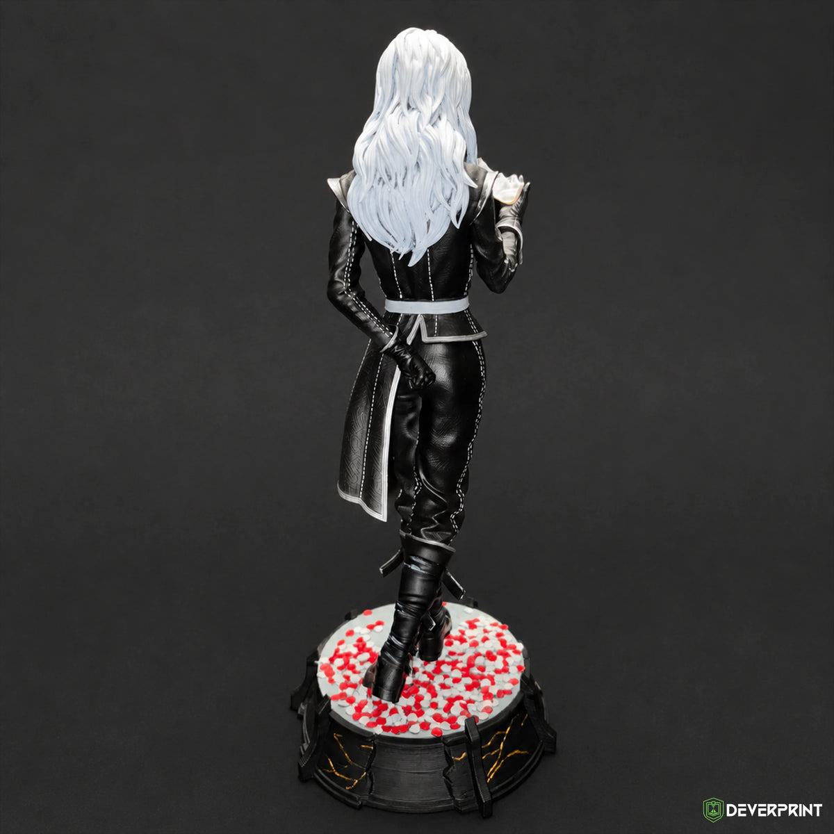 Statue Alicia – Clair Obscur: Expedition 33 – Figurine de collection 38 cm