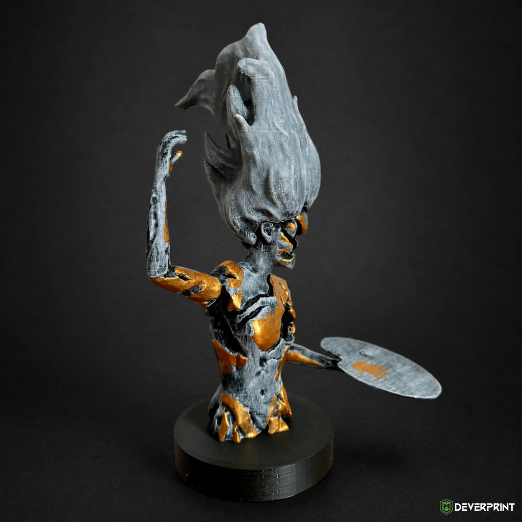 La Peintresse 23 cm – Clair Obscur: Expedition 33 – Statue de collection