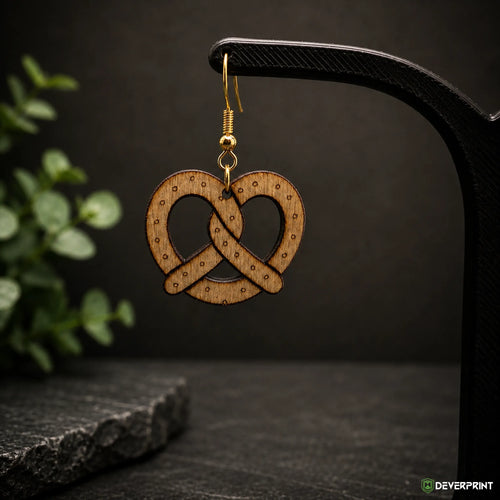 Boucles d’oreilles Bretzel en bois – Crochets dorés ou argentés