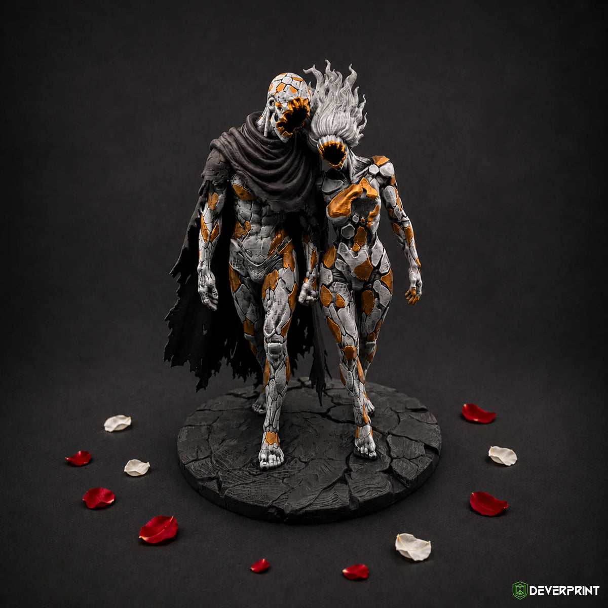 Figurine Le Conservateur & La Peintresse – Clair Obscur: Expedition 33 | 23 cm | Statue peinte avec socle