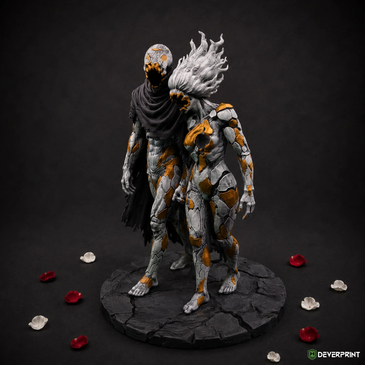 Figurine Le Conservateur & La Peintresse – Clair Obscur: Expedition 33 | 23 cm | Statue peinte avec socle