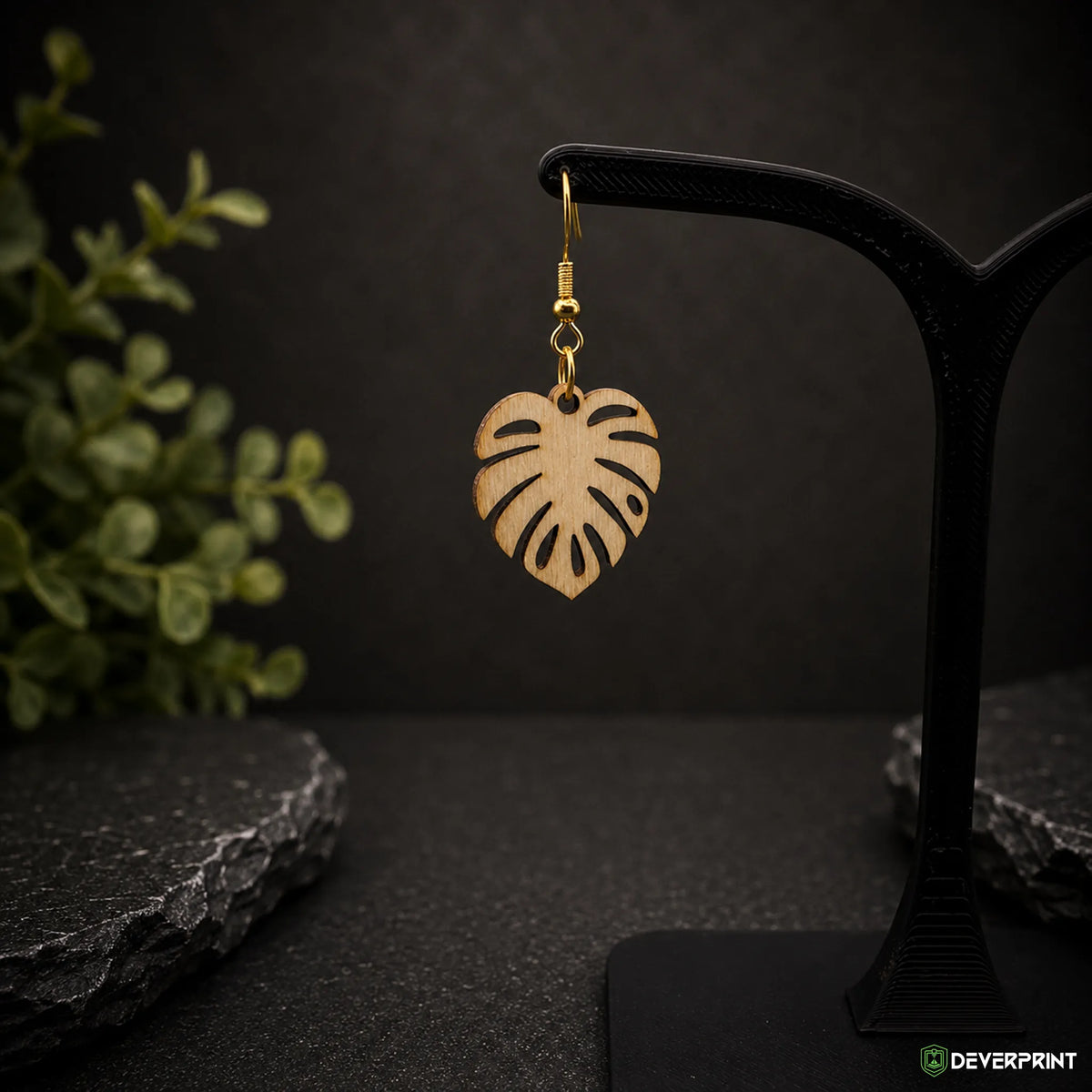 Boucles d’oreilles Feuille tropicale en bois – Crochets dorés ou argentés