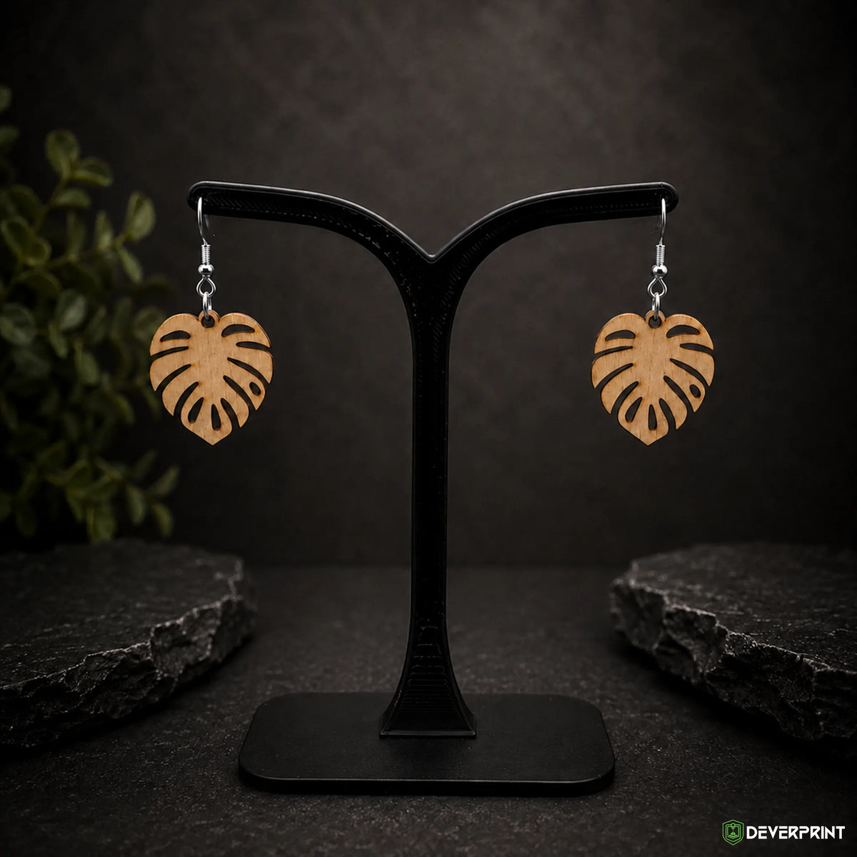 Boucles d’oreilles Feuille tropicale en bois – Crochets dorés ou argentés