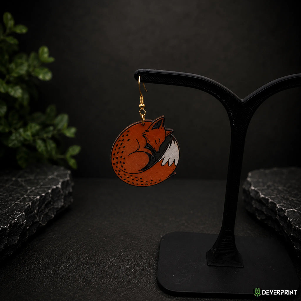 Boucles d’oreilles Renard endormi en bois peint – Doré ou Argenté – 3,5 cm