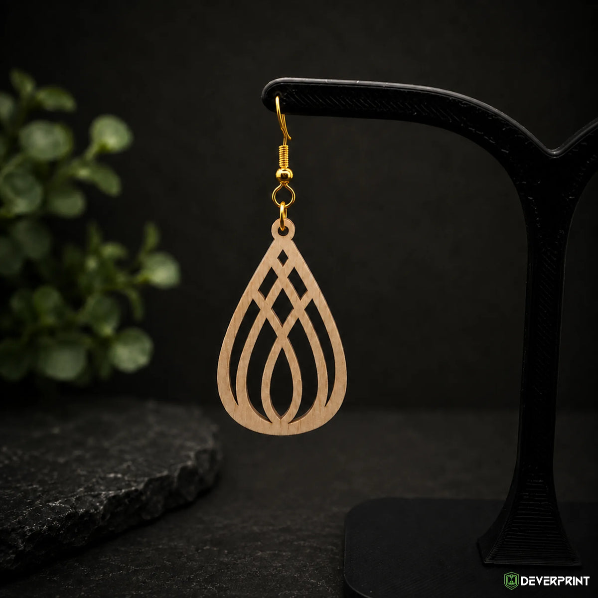 Boucles d’oreilles Goutte ajourée en bois – Crochets dorés ou argentés